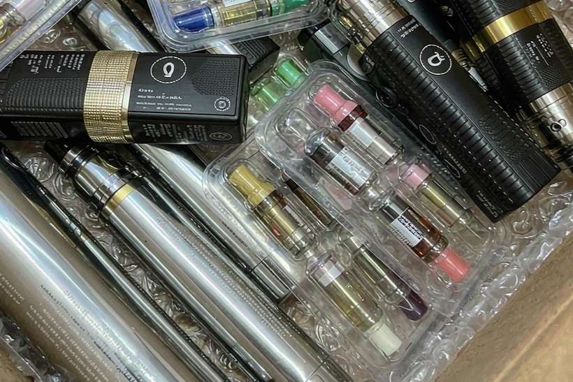 Buyer's Guide to Aeku hardware — sea freight