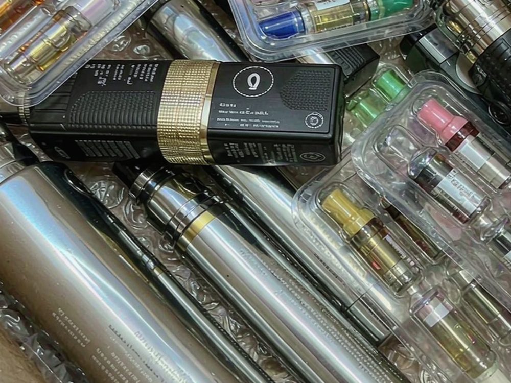Comparison of Aeku kits Suppliers — bulk case