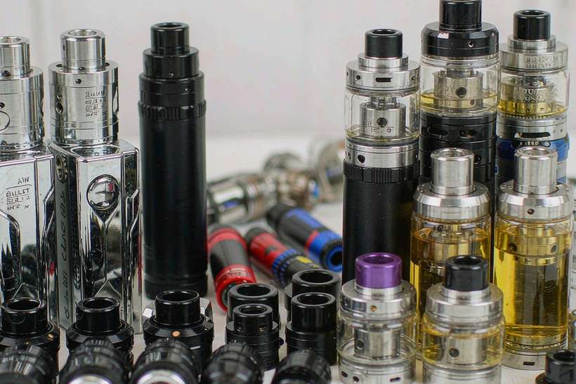 Comparison of Aeku kits Suppliers — EU stock