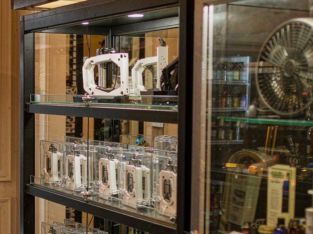 How to Store Aeku devices — 2026