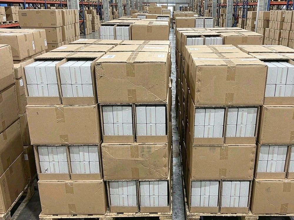 MOQ and Lead Time for Aeku hardware — budget tier