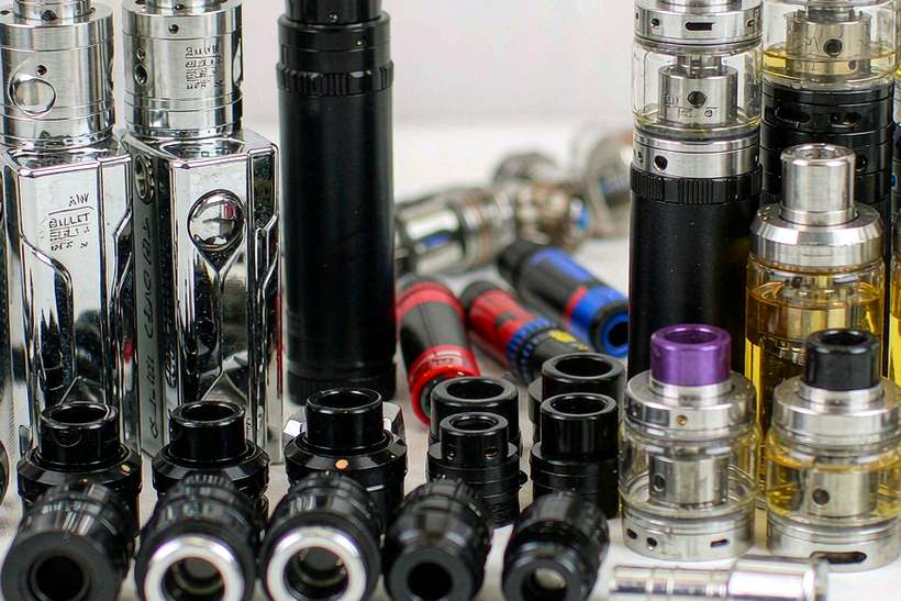 MOQ and Lead Time for Aeku kits — OEM available