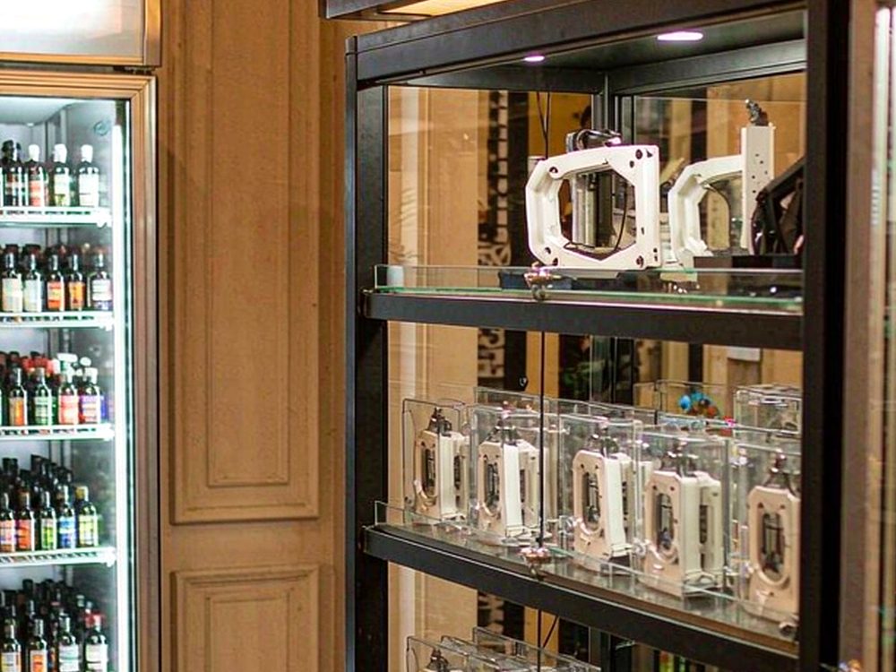 OEM and ODM Options for Aeku hardware — no minimum MOQ