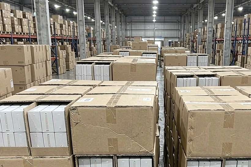 Restocking Aeku tanks — express air