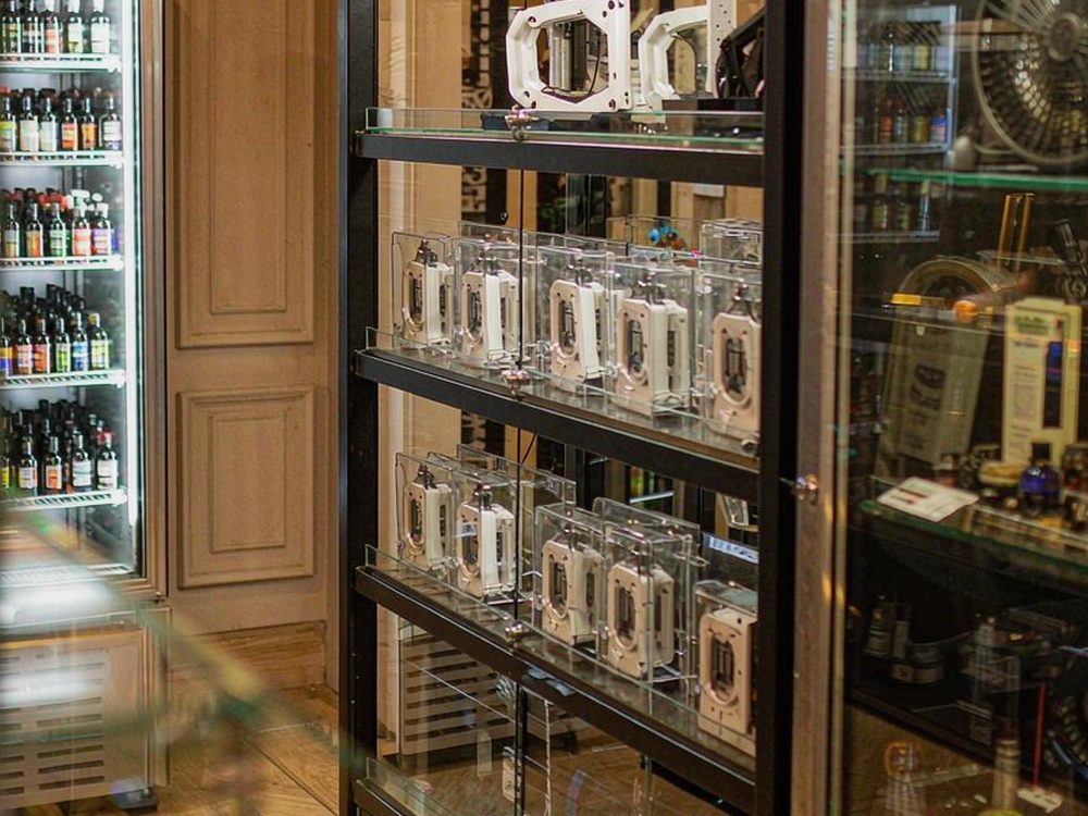 Trend Report on Aeku hardware — no minimum MOQ