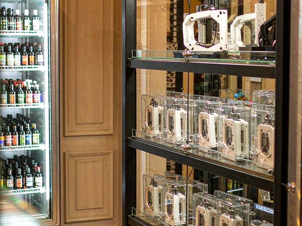 Trend Report on Aeku products — no minimum MOQ