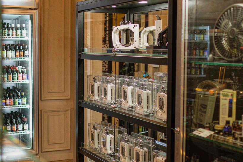 Warehouse Options for Aeku products — Spring catalog