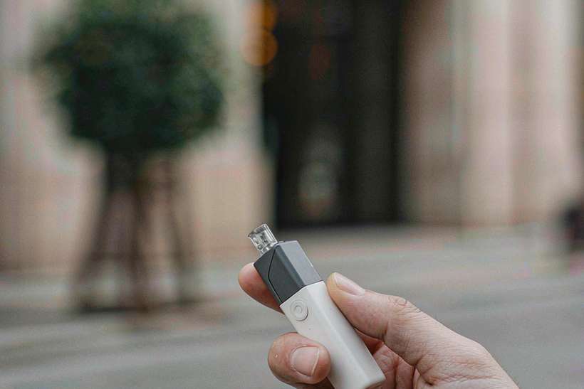 Warranty Notes for Aeku products — age-verified